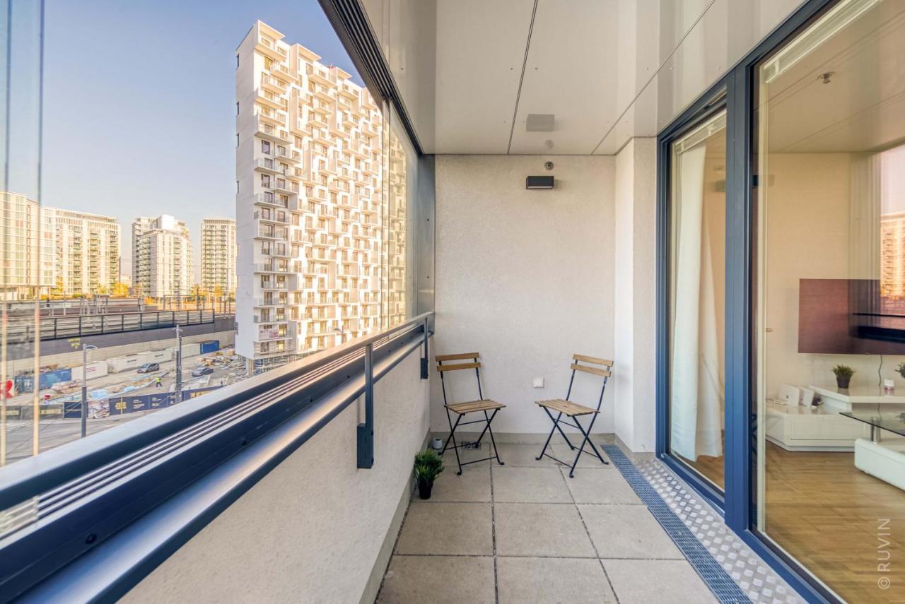 Ferienwohnung High Rise, Netflix, 2 Min To Main Station Wien Exterior foto